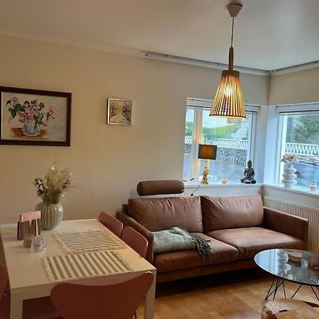 Charming 3 Bedroom Apartment Akureyri Eksteriør billede